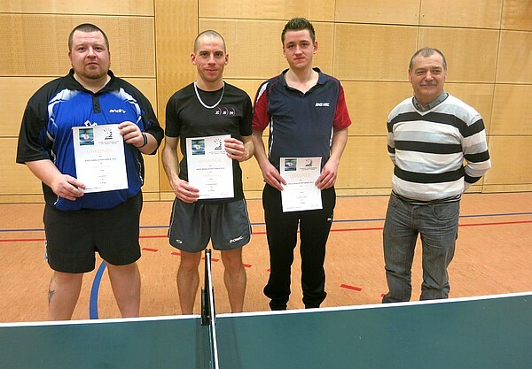 v.l. M.Goldstein, N.Abel, A.Schick und KV A.Glos